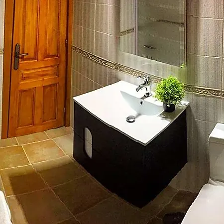 La Casona De Rudagueera Inn
